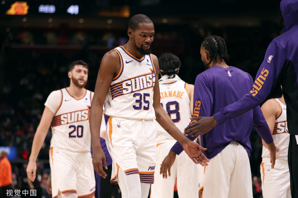 两队的较量 两队的较量