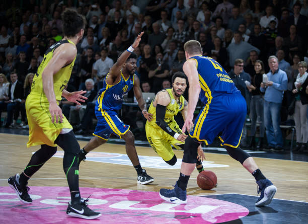 的基础上 的基础上